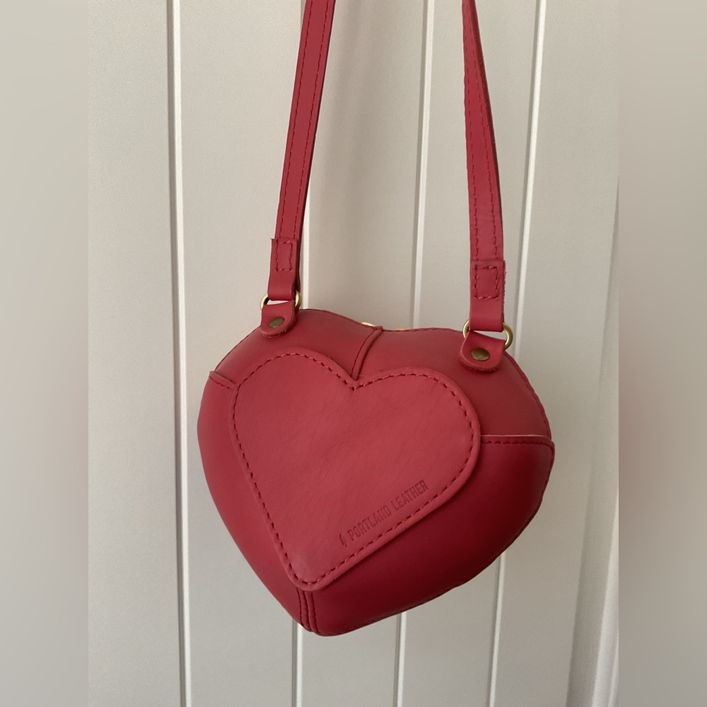 Portland Leather Goods Love Heart Crossbody Zipper Zip Top Purse